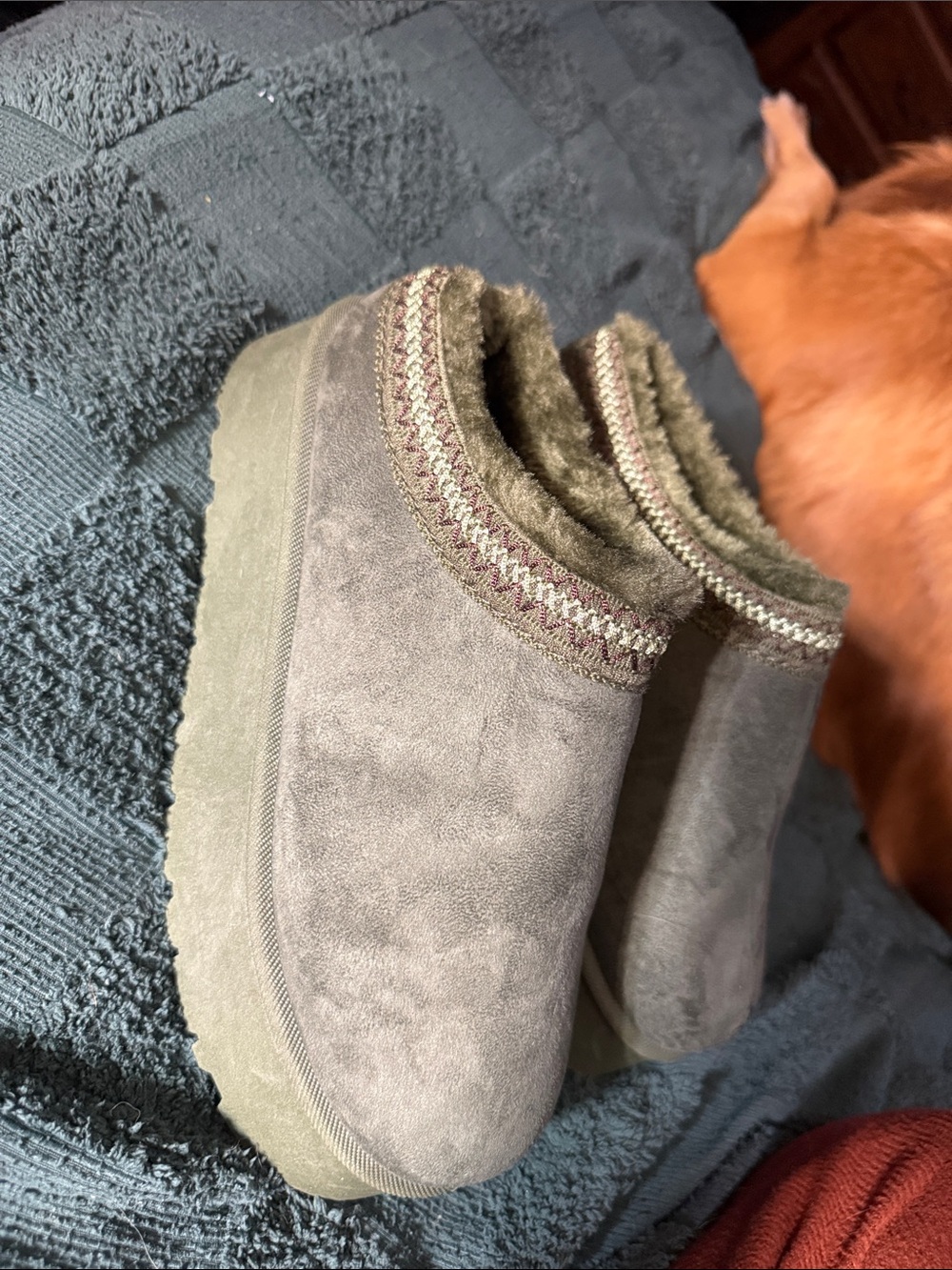 Rouge Helium Olive Green Suede-Look Slip-On Clogs never worn
